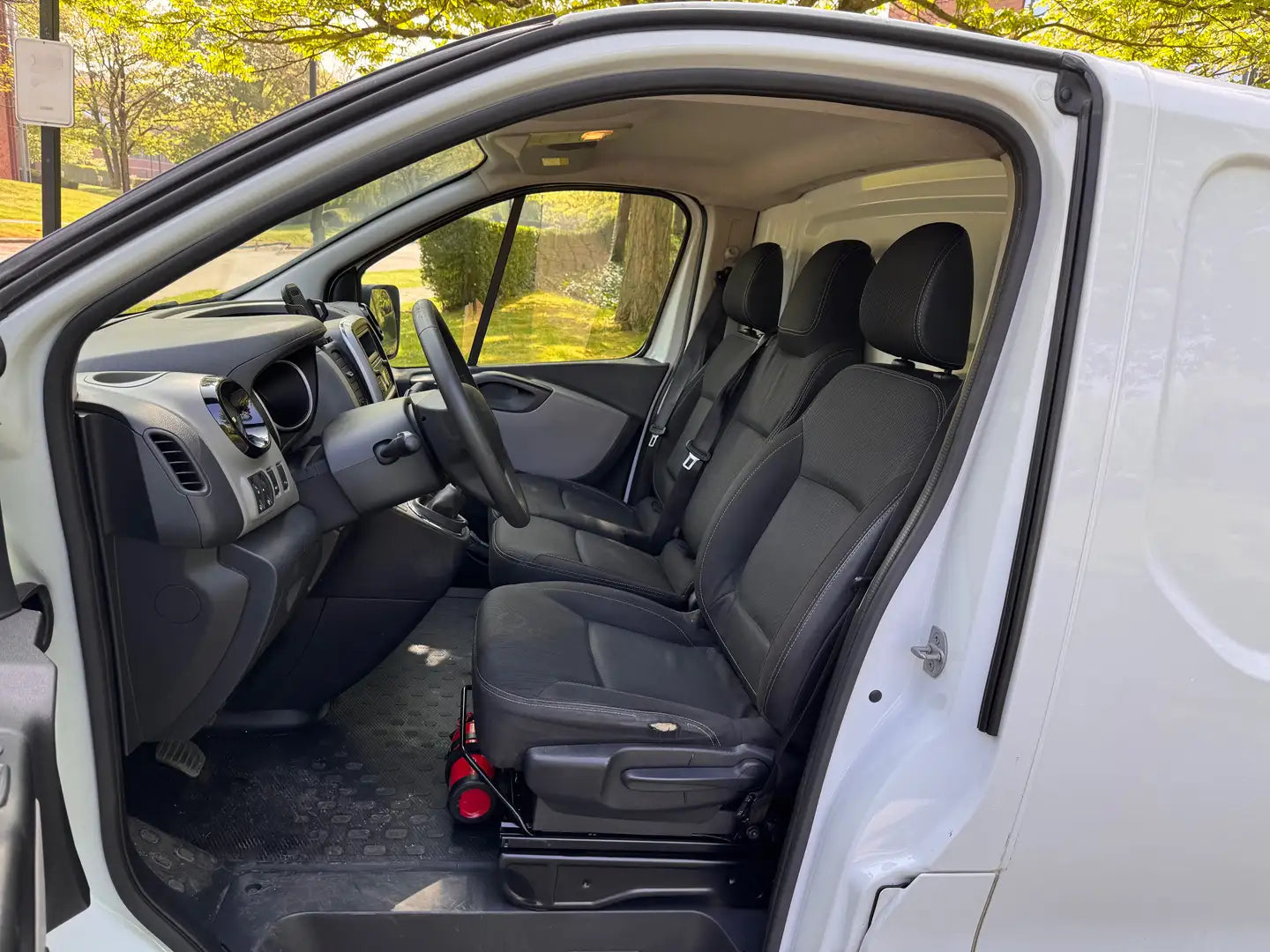 Renault Trafic 1.6 dCi 27 L1H1 – 95 ch – 2018 – 186 197 km – Véhicule belge – TVAC 6 490 €