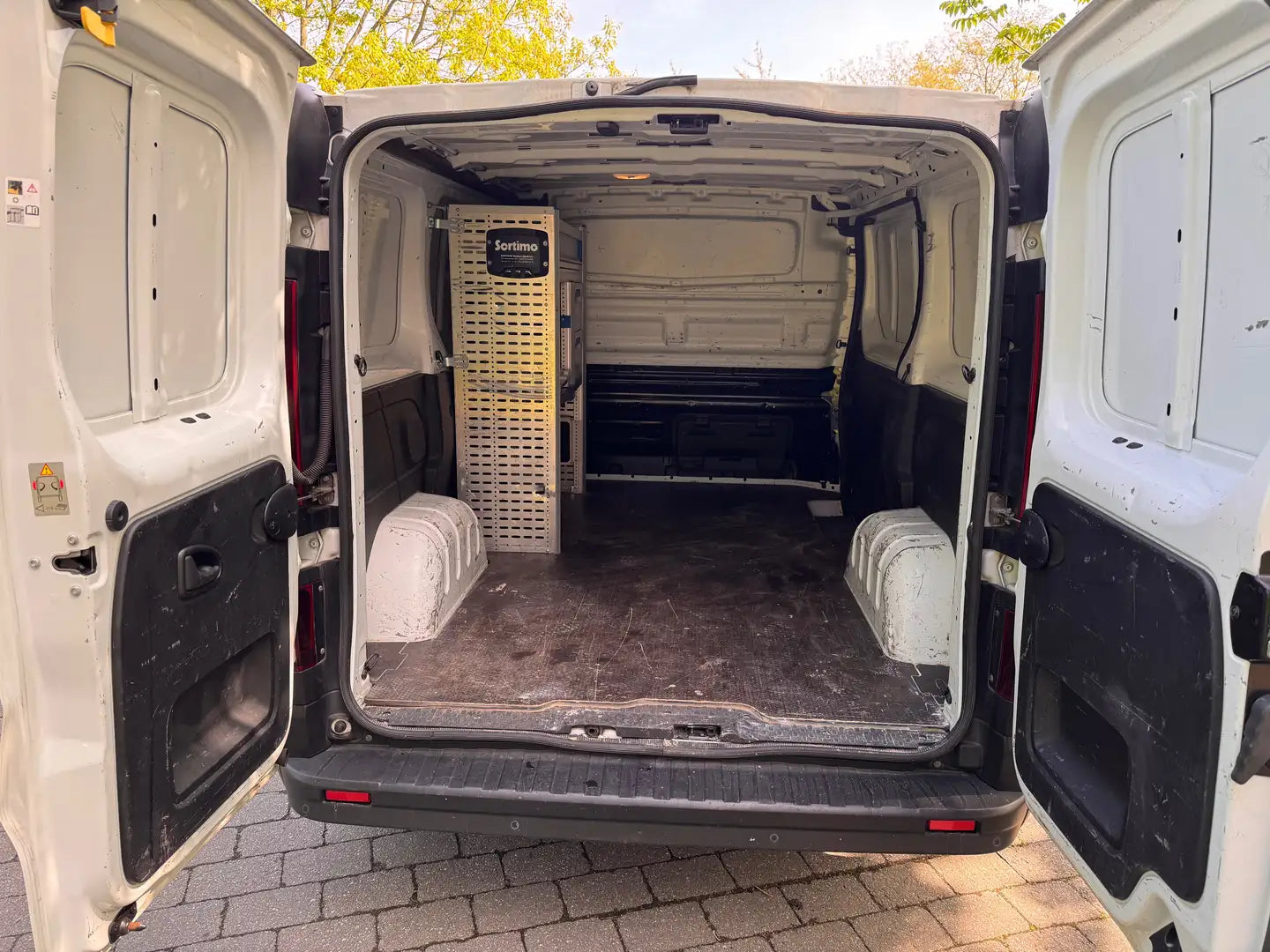 Renault Trafic 1.6 dCi 27 L1H1 – 95 ch – 2018 – 186 197 km – Véhicule belge – TVAC 6 490 €