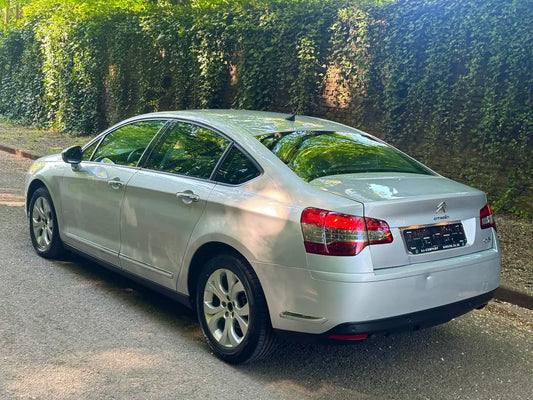 Citroën C5 1.6 HDi – 114 ch – 2015 – 236 000 km – 3 900 €