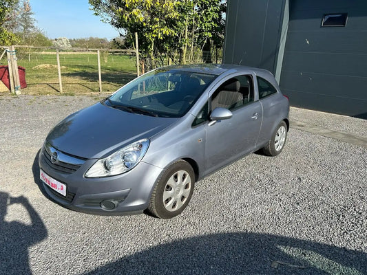 Opel Corsa 1.2 Essence AIRCO 11/2009 130000km